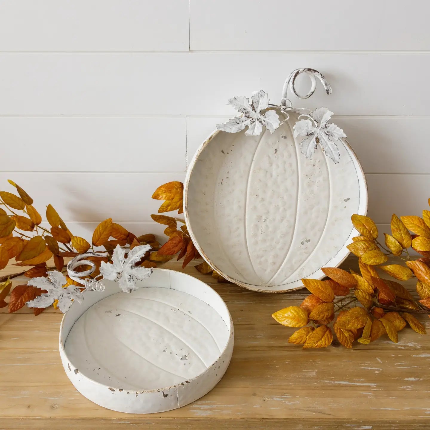 White Distressed Pumpkin Tray