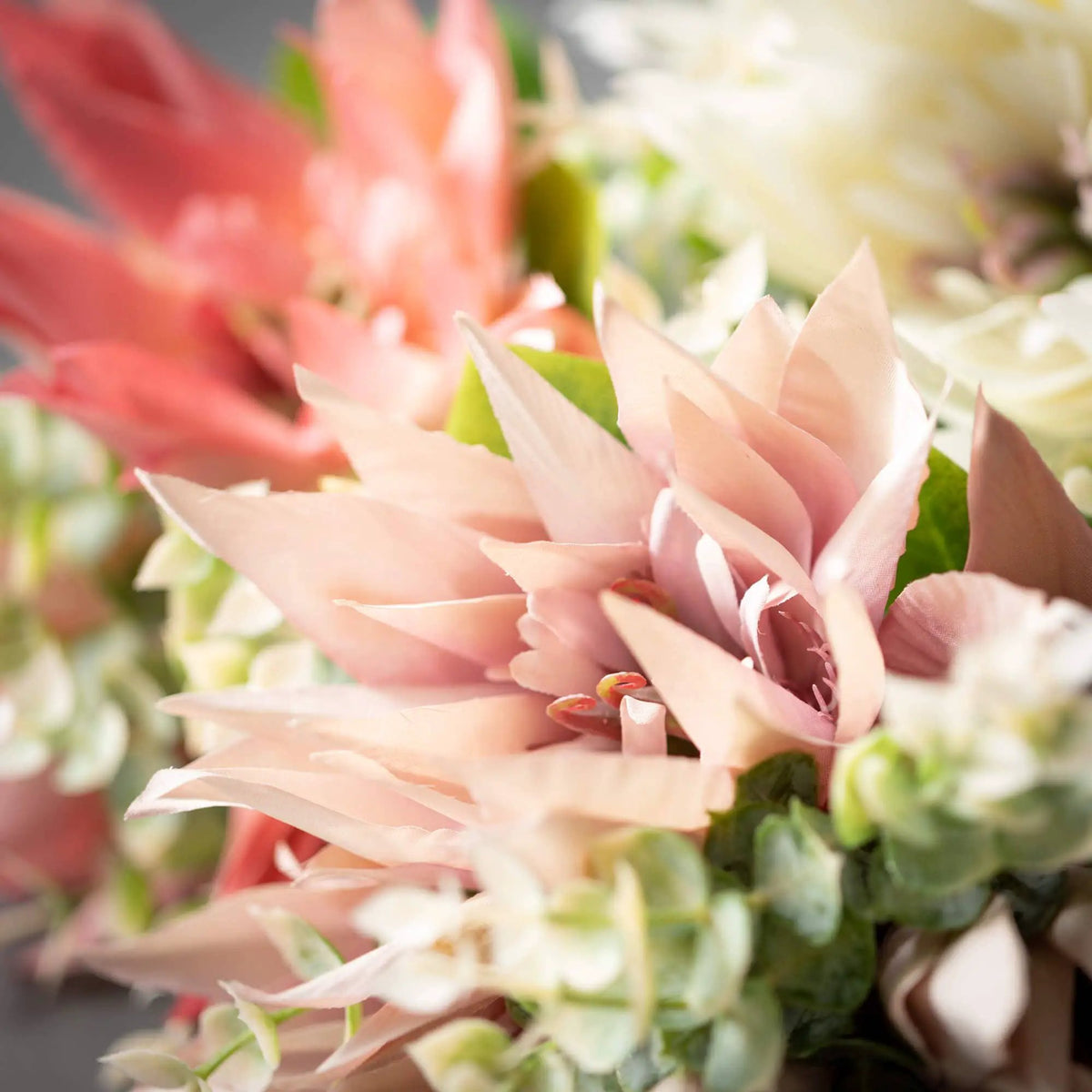 PINK & WHITE LOTUS BLOSSOMS by Sullivans Home Decor