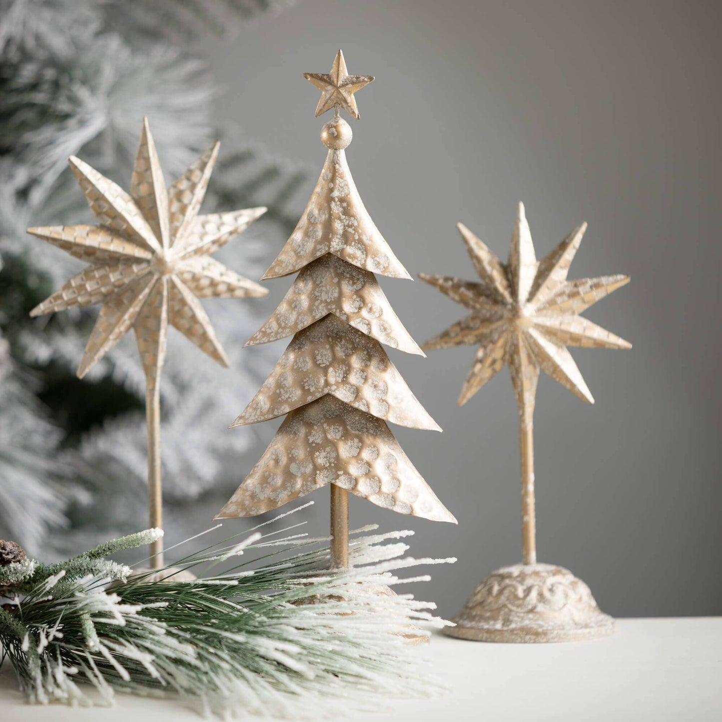 GOLD METAL TREE FIGURINE