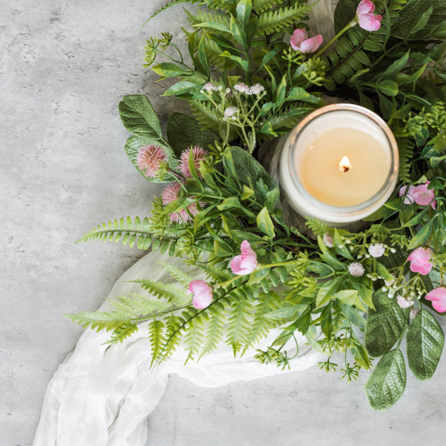 14" PINK ALLIUM & MIXED FOLIAGE CANDLE RING